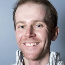 Victor Robles exits after incredible catch into net