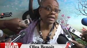 Carol Pierre-Paul Jacob et Olga Benoît de la SOFA autour d'un atelier avec  plusieurs intervenants