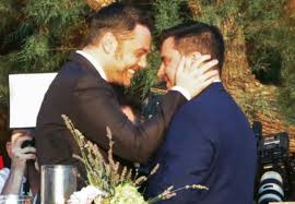 We did not find results for: Tiziano Ferro E Victor Allen Tutte Le Foto Del Matrimonio Dell Anno Isa E Chia