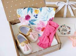 Baby Shower Gift With Card Baby Gift Set Gifts For Babies Etsy Baby Gift Sets Newborn Gift Sets Personalized Baby Shower Gifts