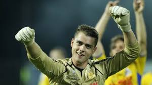 Colin coosemans (born 3 august 1992) is a belgian footballer who plays as a goalkeeper for belgian club kaa gent. Colin Coosemans Suivi Par La Roma