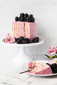 Brombeer Wickeltorte Rezept Mit Video Kitchen Stories Rezept Torten Dessert Ideen Fruchtdesserts