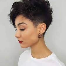 Tendencia en cortes de cabello muy cortito ❤️