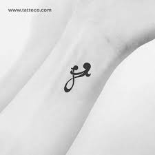 Tatuaje Temporal Del Simbolo Madre E Tatuajes Pequenos Facebook