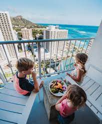 Family Friendly Luxury Resort In Waikiki Hawaii Hawaii Resorts Waikiki Beach Hawaii Vacation Packages
