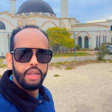 Innaa lillaahi wa innaa ilaahi raajicuun. Waa geeri xanuun badan oo ku  timid saaxiibkey DAA'UUD DHAGOOLE oo maanta shil gaari ku dhintey  naxariistii janno allaha ka waraabiyo eheladii iyo asxaabtii oo ka