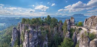 Saxon switzerland) is a former district (kreis) in the south of the free state of saxony, germany. Wanderreise Deutschland Dresden Und Die Sachsische Schweiz