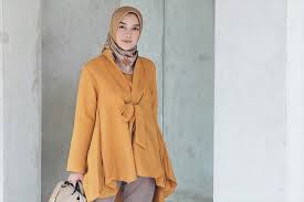 Outfit warna nyentrik ala tantri namirah. Ingin Gaya Ootd Ala Selebgram 5 Gaya Tiqasya Ini Bisa Jadi Panutanmu