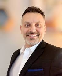 Karan Sood's Instagram, Twitter & Facebook