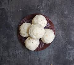 Malai Laddu Chocolate Laddu In 2020 Milk Recipes Milk Powder Recipe Malai