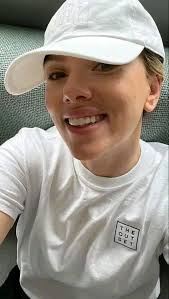 𝗦𝗔𝗬 𝗬𝗘𝗦 𝗜𝗙 𝗬𝗢𝗨 truly 𝗟𝗢𝗩𝗘 SCARLETT JOHANSSON ❤️