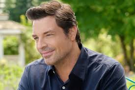 Attention all fans of Brennan Elliot ! It has come to the attention of the  management that inactive members are no longer being recognized as true  fans. In order to stay in