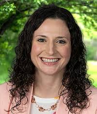 Lisa Mingo's Instagram, Twitter & Facebook