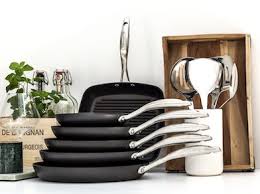 Find everything from stylish dinnerware to cookware choose from a wide range of copper kitchen utensils including tea,coffee and sugar containers, drainers, microwaves, kettles and toasters. Home Page Scanpan South Africa