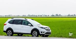 The engine is very smooth and responsive and the space inside is very good. Inilah 5 Sebab Kenapa Anda Patut Pilih Honda Br V