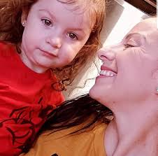 Julia Dzieglo (@julia.ndzieglo) • Facebook