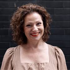 Wendy Reilly's Instagram, Twitter & Facebook