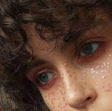 Katrina Deaton's Instagram, Twitter & Facebook