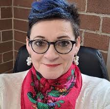 H1 BIOGRAPHIES ORDINAND SARAH GILES Sarah Giles, a fourth generation United  Church of Canada member