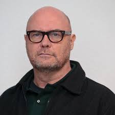 Escritor Arthur Hailey morre nas Bahamas