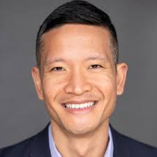 Conversations, conversations, and more conversations. "Bigger Than Us  guests have raised a collective $4 billion." Jason Croft 🏔Erin Gregor  Julian Placino https://lnkd.in/g9EMBf6e