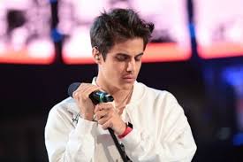 Thomas il sole alla finestra testo lyrics. Amici 16 Mike Bird Minaccia Di Lasciare Il Programma Ecco Perche Super Guida Tv