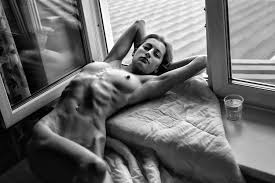 Ella Cervetto bare - her skin glowing with desire