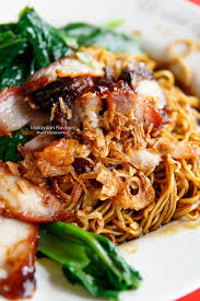 It comes in various versions from mild to spicy with different toppings, depending on region. Restoran 168 Curry Mee And Wantan Mee Pudu Kl Malaysian Flavours