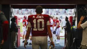 Michael mccorkle mac jones is an american football quarterback for the new england patriots of the national football league. Alabama Qb Mac Jones Wins 2020 Johnny Unitas Golden Arm Award