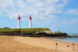 Decouverte Le Charme Preserve De L Iledaix Rochefortocean Nature Vacances Sejour Holidays Ile Phare Pla Vacation Vacation Destinations Lighthouse