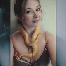 What is the best bedding for an assorted ball python?