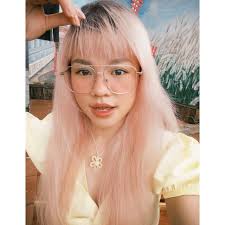 oh woah such a good idea. I always have a feeling to do that but scared of  being judged lol