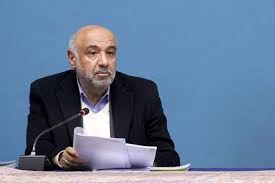 وزیر کار: ایجاد شکاف قابل توجه میان نرخ ارز ترجیحی و آزاد، موجب شده بود که صادرکنندگان کالا تمایلی به حضور در بازار نداشته باشند