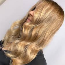 Natural hair toners make your tresses look more natural than processed by eliminating the warm/brassy got damaged hair from bleaching it blonde? 14 Scorching Warm Blonde Hair Ideas Formulas Wella Professionals