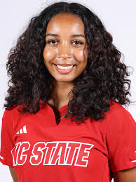 We are excited to welcome Emma Ritter to the Ascent Athlete team as the  Assistant Director of Softball! 🎉 Emma has competed as both a professional  softball player for the Florida Vibe