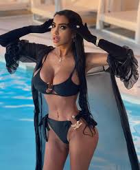 Chloe Khan | MOTHERLESS.COM ™