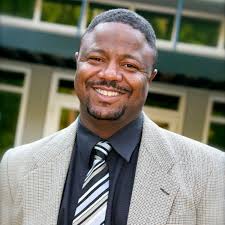 Dennis Ashe's Instagram, Twitter & Facebook