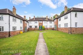 Alberta Avenue, Cheam, Sutton