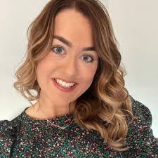 Claire Griggs's Instagram, Twitter & Facebook