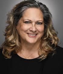 Daniel Burlingham's Instagram, Twitter & Facebook