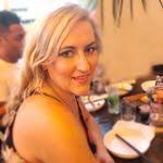 Amanda Ireton's Instagram, Twitter & Facebook