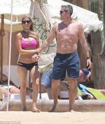 El moussa further fueled speculation in the comments section of the post, where she suggested to nutritionist cara clark that they should go on a double. Christina El Moussa Packs On The Pda With Ant Anstead In Mexico Daily Mail Online
