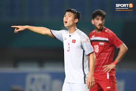 Duy mạnh, 2015 sezonunda hanoi fc birinci takımına terfi etti ve anında takımın önemli bir parçası haline geldi , sezon sonunda 2015 v.league 1 en iyi genç oyuncu ödülünü kazandı. Báº¡n Gai Xinh Ä'áº¹p Gia Tháº¿ Khá»§ng Cá»§a Duy Máº¡nh U23 Viá»‡t Nam Vietnamnet