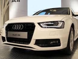 Audi car a4 price in india. Audi A4 Launched New 2012 Price 27 33 Lakhs Drivespark News