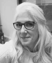 Karen Cottrell's Instagram, Twitter & Facebook