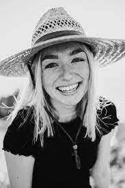 Andrew Metten's Instagram, Twitter & Facebook