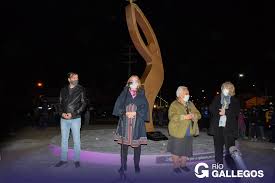Stay at apart hotel austral from $30/night, hotel sehuen from $45/night, hotel paris from $12/night and more. Monumento A La Mujer Municipalidad Rio Gallegos