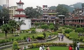 You Don T Need Leaves To Travel To These Hill Stations Near Delhi Himachal Pradesh Hill Station Romantic Honeymoon Destinations