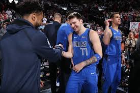 View player positions, age, height, and weight on foxsports.com! Dallas Mavericks Roster Count 2019 Training Camp Dallas Mavericks Dallas Mavericks Basketball Rose Nba