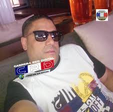 SucesosCRD 🚨 𝐌𝐀𝐓𝐀𝐍 𝐀 𝐔𝐍 𝐇𝐎𝐌𝐁𝐑𝐄 𝐀 𝐁𝐀𝐋𝐀𝐙𝐎𝐒 𝐄𝐍  𝐁𝐎𝐂𝐀 𝐅𝐄́𝐑𝐑𝐄𝐀 𝐌𝐎𝐂𝐀.,- Un hombre identificado como Omar Taveras  fue asesinado de varios disparos la madrugada de este sábado en su  vivienda, ubicada